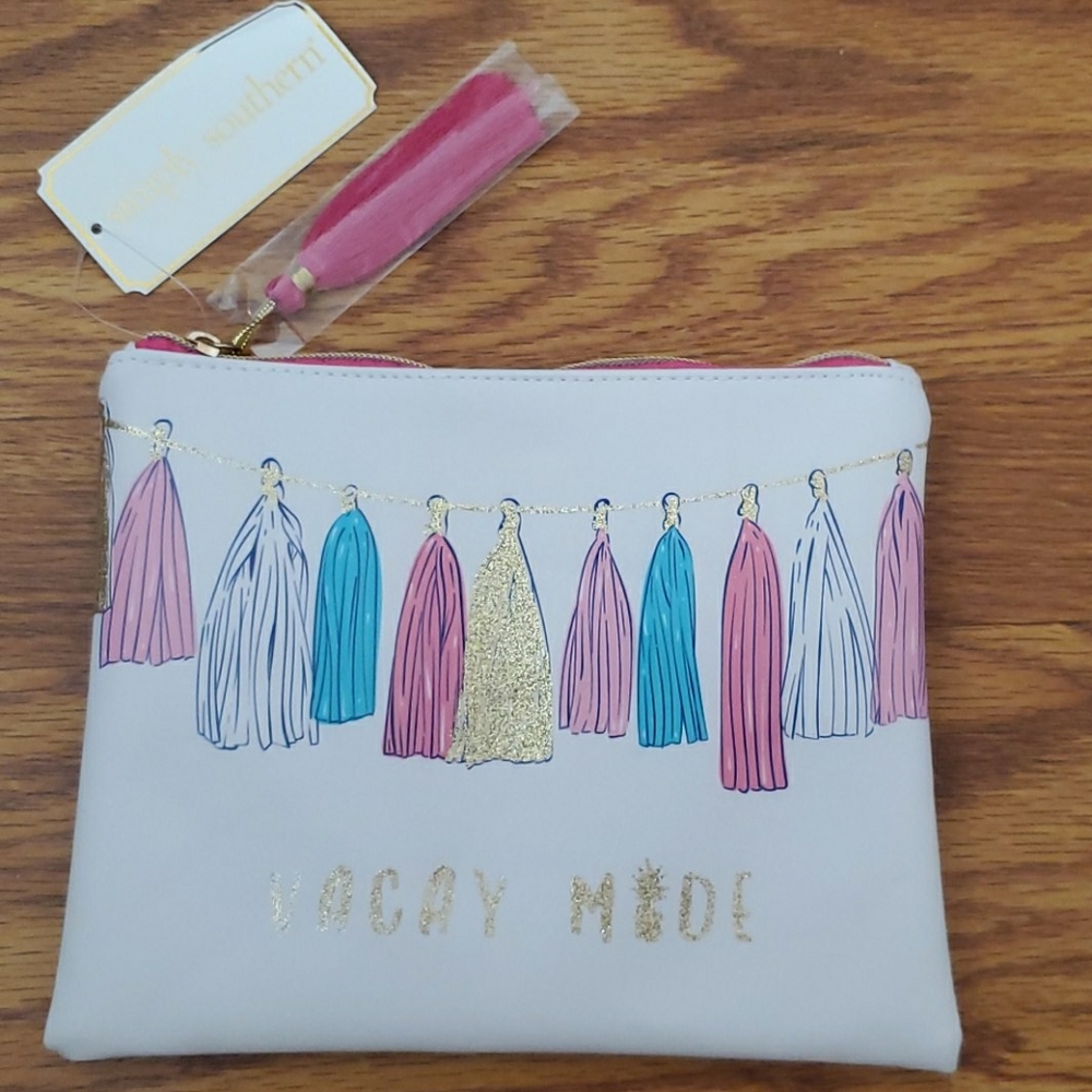 Simply Southern travel pouch
